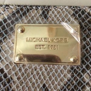 MICHAEL Michael Kors Accessories - Michael Kors multifunctional case/wallet MICHAEL Michael Kors Accessories - Michael Kors multifunctional case/wallet